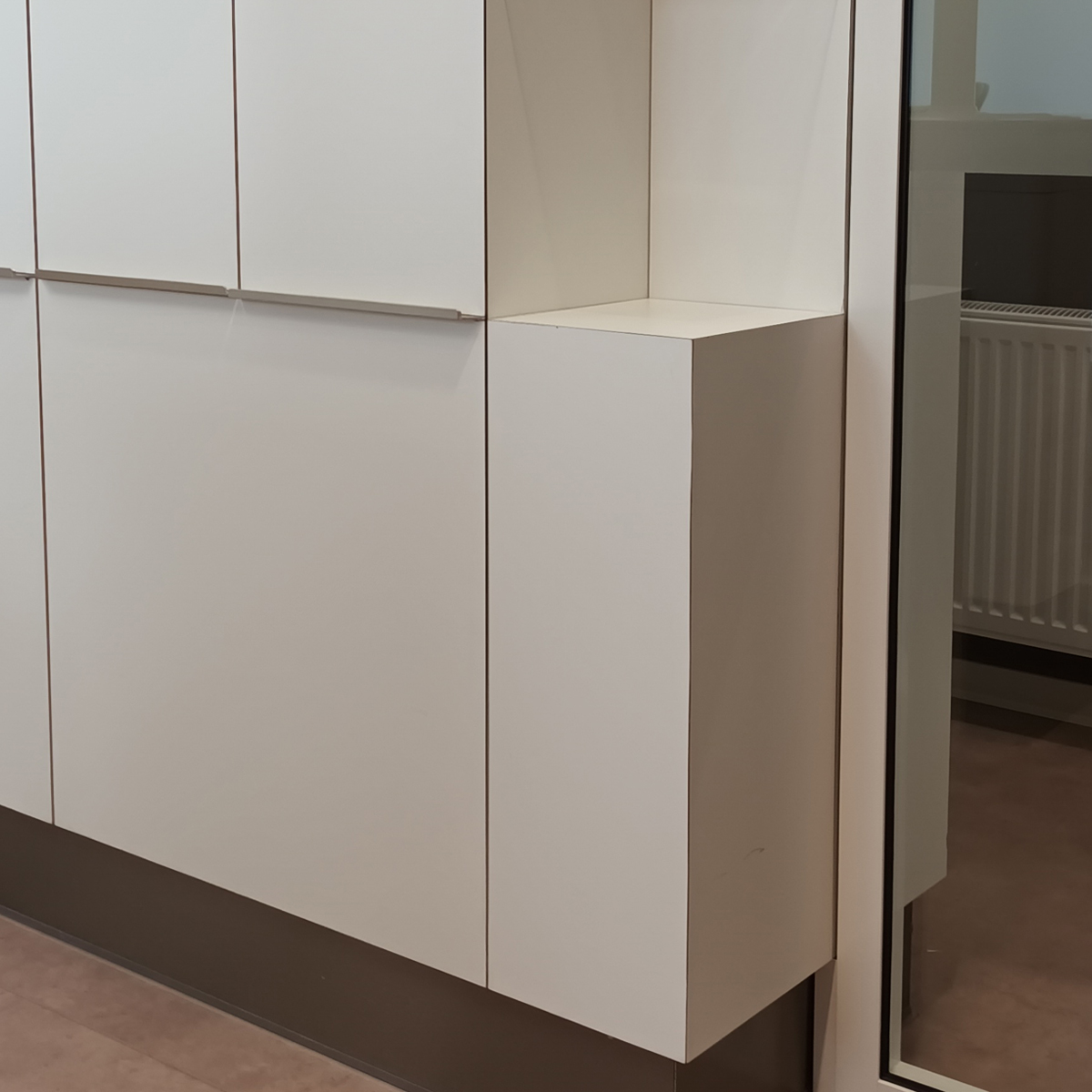 Kast van HPL laminaatplaat wit